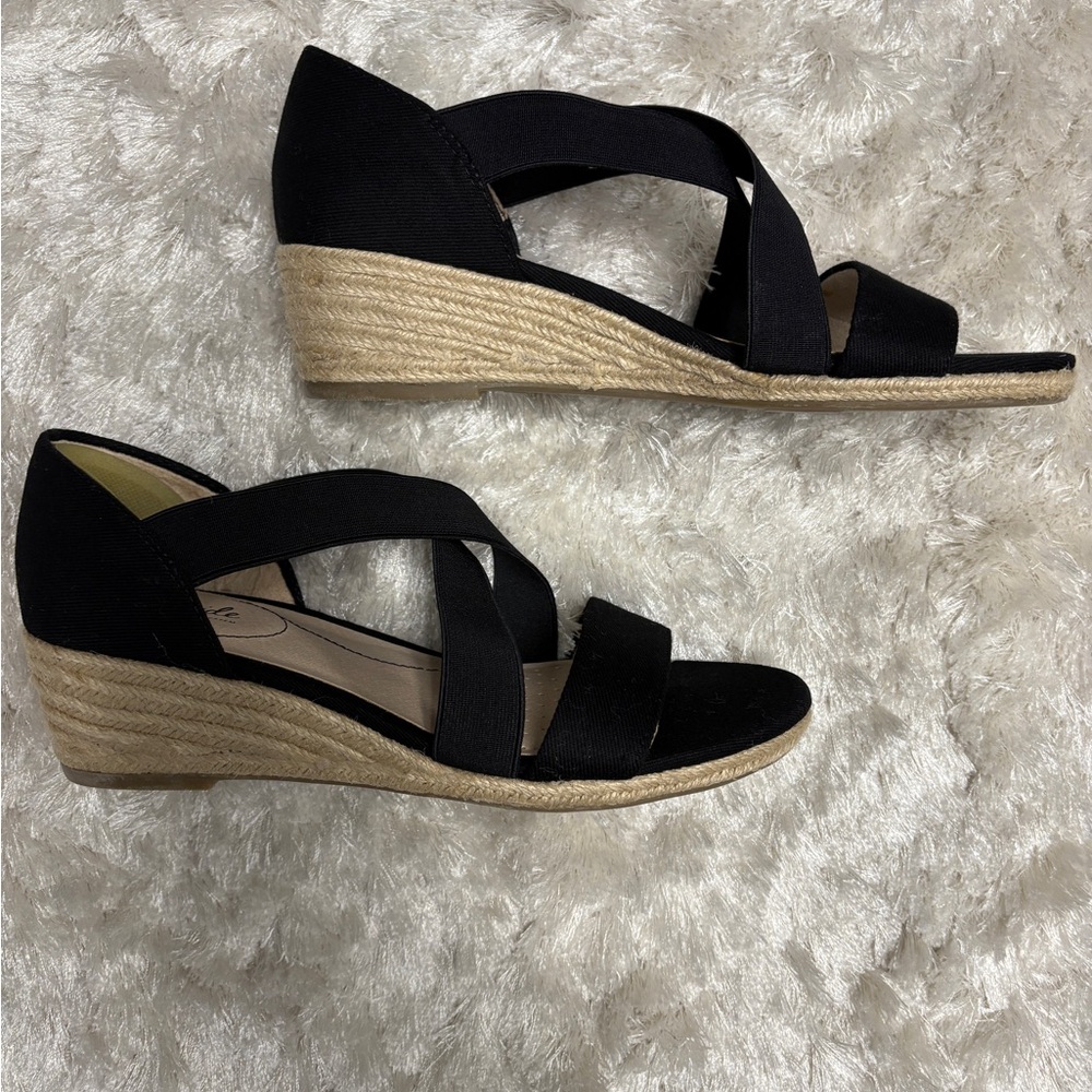 Life Stride Black and Tan Wedge Sandals